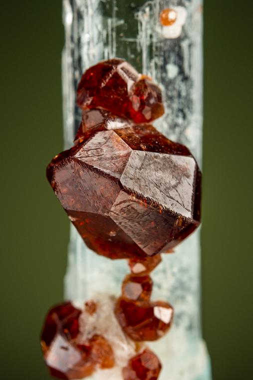 SPESSARTINE on BERYL var. Aquamarine